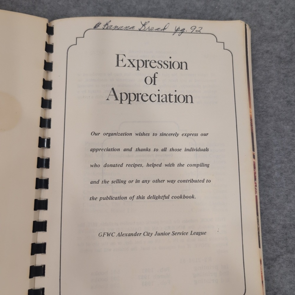 1982 GFWC Alexander City Junior Service League Cookbook Recipes of Members - Picture 2 of 3